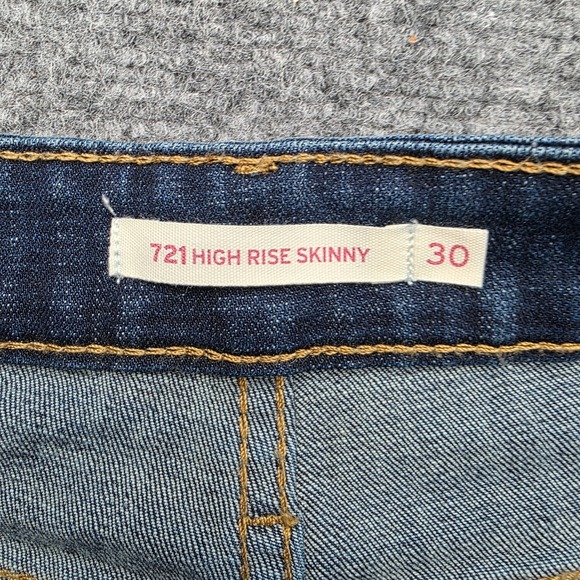 Levis 721 High Rise Skinny Jeans Women's Size 30x30 (Actual 31x30) Dark Wash EUC - Picture 5 of 9
